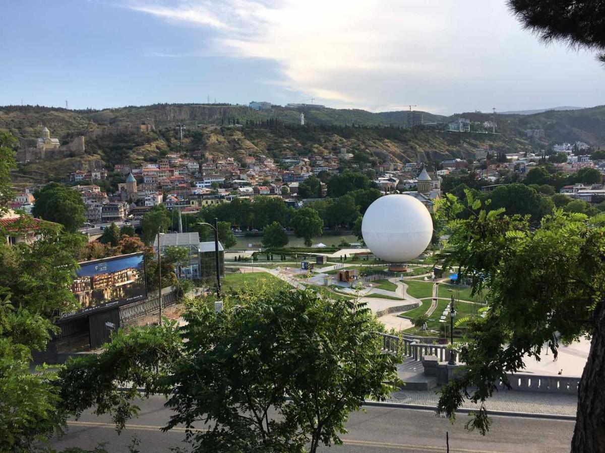Hotel Jurkha Tbilisi Ngoại thất bức ảnh
