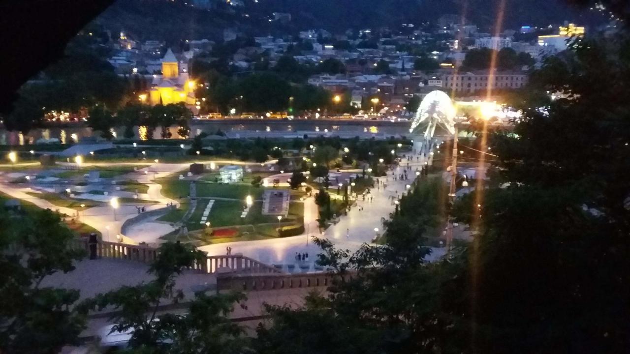 Hotel Jurkha Tbilisi Ngoại thất bức ảnh